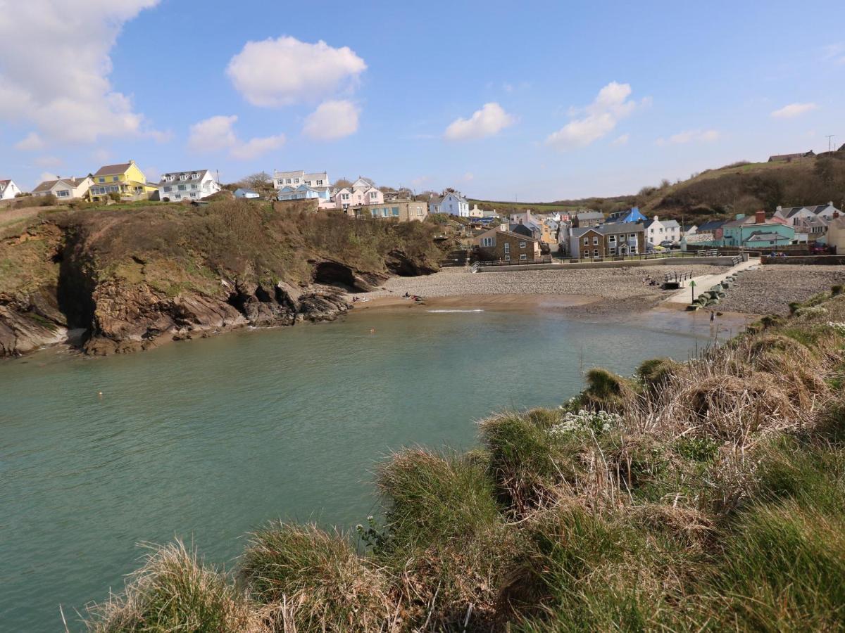 Sandy Bay Retreat Villa Haverfordwest Exterior photo